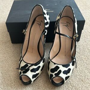 Giuseppe Zanotti leopard peep toe Mary Jane heels